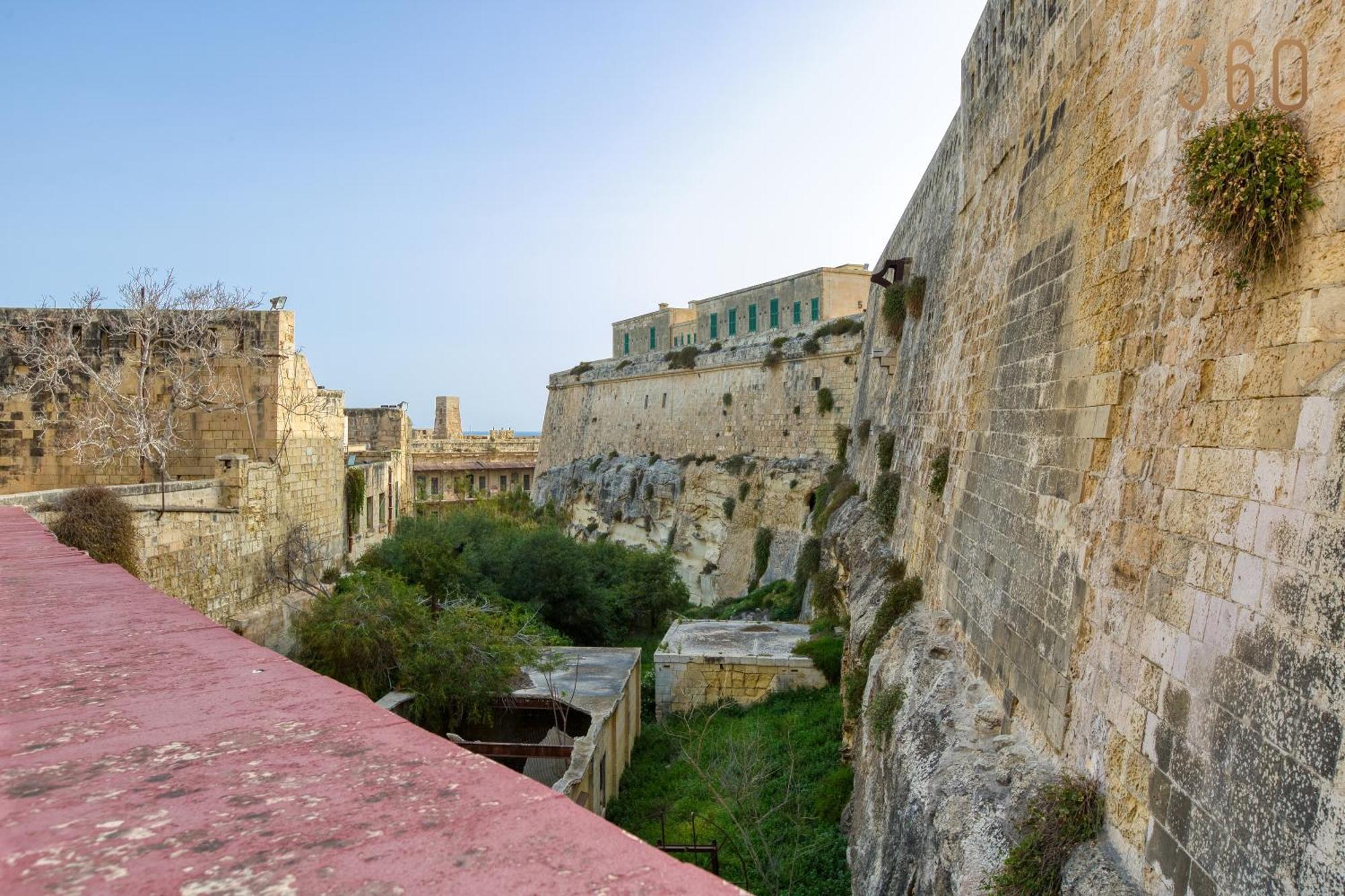 Comfortable 1Br Home With Maltese Balcony In Valletta By 360 Estates Valeta Exterior foto